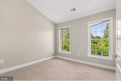 4021 Quiet Creek Drive, Fairfax, VA 22033 - Photo 32