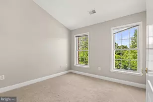 4021 Quiet Creek Dr, Fairfax, VA 22033 - Photo 32