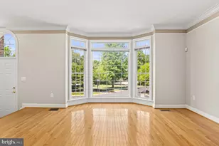 4021 Quiet Creek Dr, Fairfax, VA 22033 - Photo 6