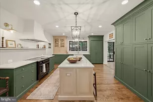 710 Live Oak Dr, McLean, VA 22101 - Photo 2