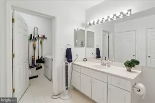 7011 Falls Reach Dr, Falls Church, VA 22043 - Photo 28