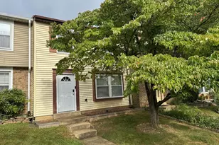5585 Hecate Ct, Fairfax, VA 22032 - Photo 1