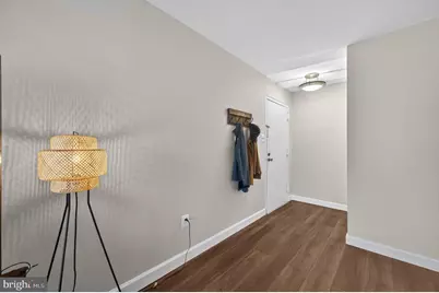 517 Florida Avenue #T4, Herndon, VA 20170 - Photo 6