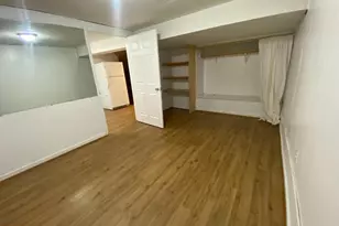 8900 Shamrock Ct, Springfield, VA 22152 - Photo 16