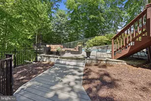 708 Potomac Knolls Dr, McLean, VA 22102 - Photo 4