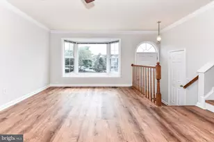 1207 Bond St, Herndon, VA 20170 - Photo 4