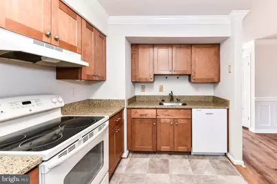 1207 Bond Street, Herndon, VA 20170 - Photo 10
