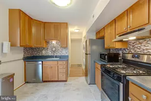 2031 Royal Fern Ct, Reston, VA 20191 - Photo 12