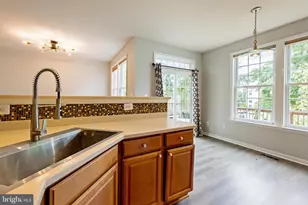 3385 Beechcliff Dr, Alexandria, VA 22306 - Photo 16