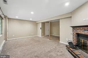 2331 Middle Creek Ln, Reston, VA 20191 - Photo 44