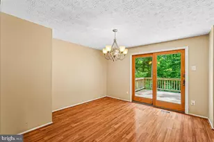 2331 Middle Creek Ln, Reston, VA 20191 - Photo 16