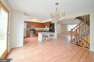 2331 Middle Creek Ln, Reston, VA 20191 - Photo 8