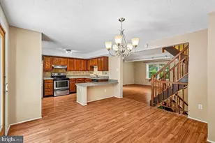 2331 Middle Creek Ln, Reston, VA 20191 - Photo 18