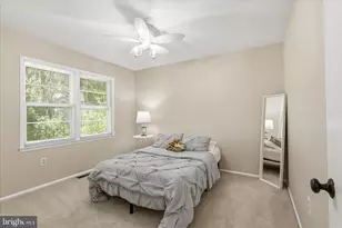 12014 Trossack Rd, Herndon, VA 20170 - Photo 18