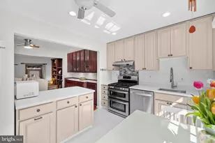 5510 Conistone Ct, Burke, VA 22015 - Photo 6