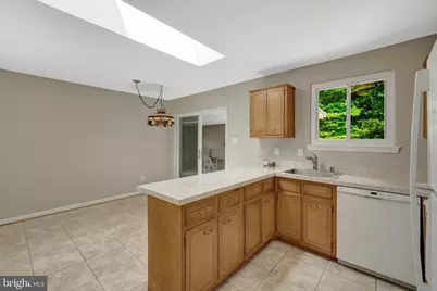 8712 Piccadilly Place, Springfield, VA 22151 - Photo 14