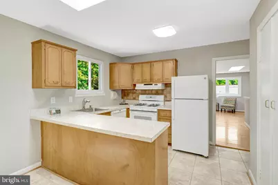 8712 Piccadilly Place, Springfield, VA 22151 - Photo 10
