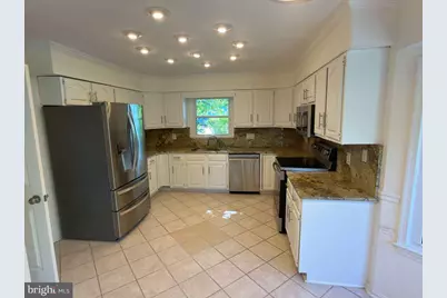 8201 Bell Lane, Vienna, VA 22182 - Photo 4