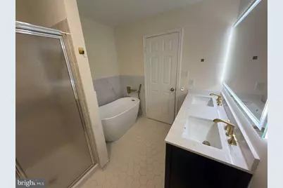 8201 Bell Lane, Vienna, VA 22182 - Photo 10