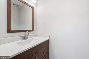 5862 Kara Pl, Burke, VA 22015 - Photo 14