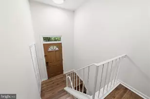 5862 Kara Pl, Burke, VA 22015 - Photo 4