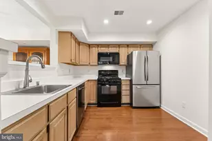 12249 Fairfield House Dr, Fairfax, VA 22033 - Photo 10