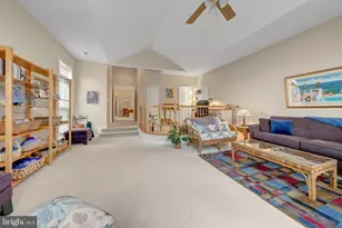 1925 Logan Manor Dr, Reston, VA 20190 - Photo 22