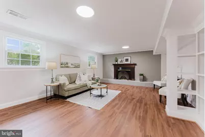 5034 Portsmouth Road, Fairfax, VA 22032 - Photo 8