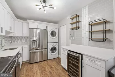 8340 Greensboro Drive #1011, McLean, VA 22102 - Photo 6