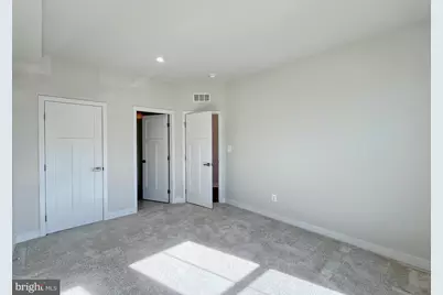 4456 Sulford Terrace, Chantilly, VA 20151 - Photo 4