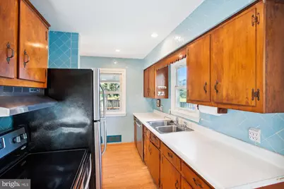 2405 Phillips Drive, Alexandria, VA 22306 - Photo 8
