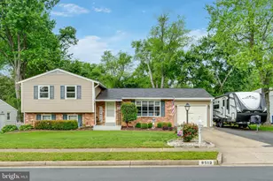 8513 Fairburn Dr, Springfield, VA 22152 - Photo 1