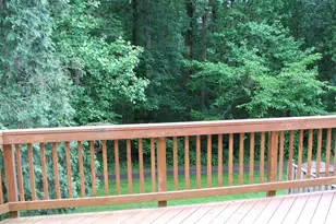 10210 Sassafras Woods Ct, Burke, VA 22015 - Photo 4
