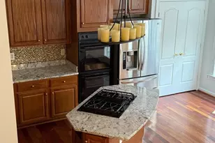 2833 Grace Forest Pl, Vienna, VA 22180 - Photo 6