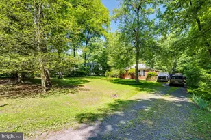 9216 Weant Dr, Great Falls, VA 22066 - Photo 2