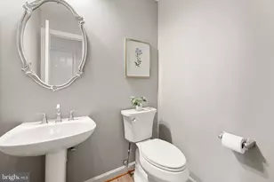 9536 Shepherd Hills Dr, Lorton, VA 22079 - Photo 16