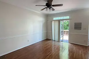 6618 Thurlton Dr, Alexandria, VA 22315 - Photo 4