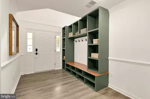 4024 Heatherstone Ct, Fairfax, VA 22030 - Photo 4