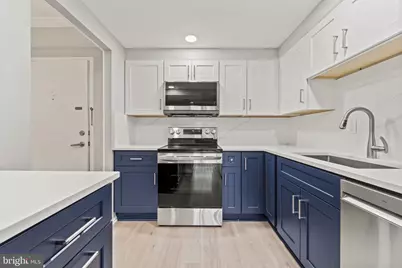 7640 Tremayne Place #110, McLean, VA 22102 - Photo 4