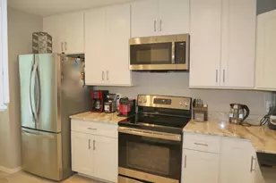 2774 Grovemore Ln, Vienna, VA 22180 - Photo 4