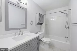 1558 Northgate Square, Reston, VA 20190 - Photo 20
