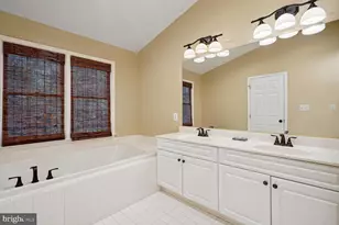 8544 Westown Way, Vienna, VA 22182 - Photo 16
