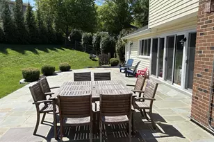 9926 Tartan Ct, Vienna, VA 22181 - Photo 6