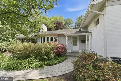 6817 Valley Brook Drive, Falls Church, VA 22042 - Photo 2