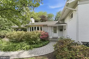 6817 Valley Brook Dr, Falls Church, VA 22042 - Photo 2