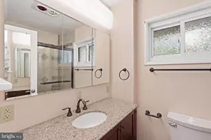6817 Valley Brook Dr, Falls Church, VA 22042 - Photo 16