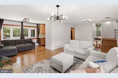 6817 Valley Brook Drive, Falls Church, VA 22042 - Photo 4
