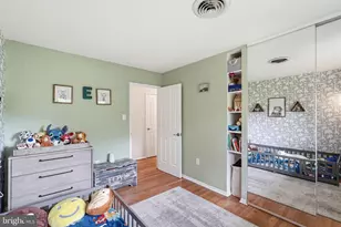 6817 Valley Brook Dr, Falls Church, VA 22042 - Photo 18