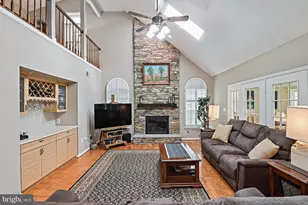 9830 Faust Dr, Vienna, VA 22182 - Photo 20