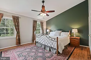 9830 Faust Dr, Vienna, VA 22182 - Photo 38